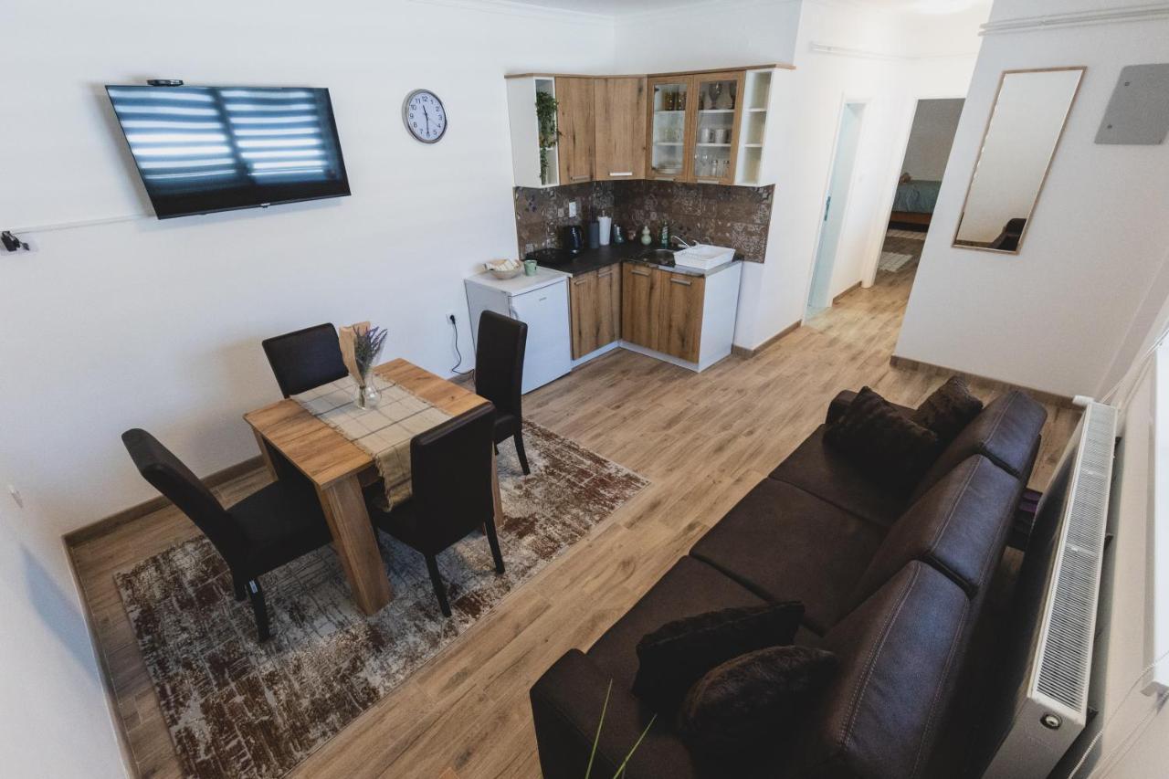 Alfa Apartmani Subotica Bagian luar foto