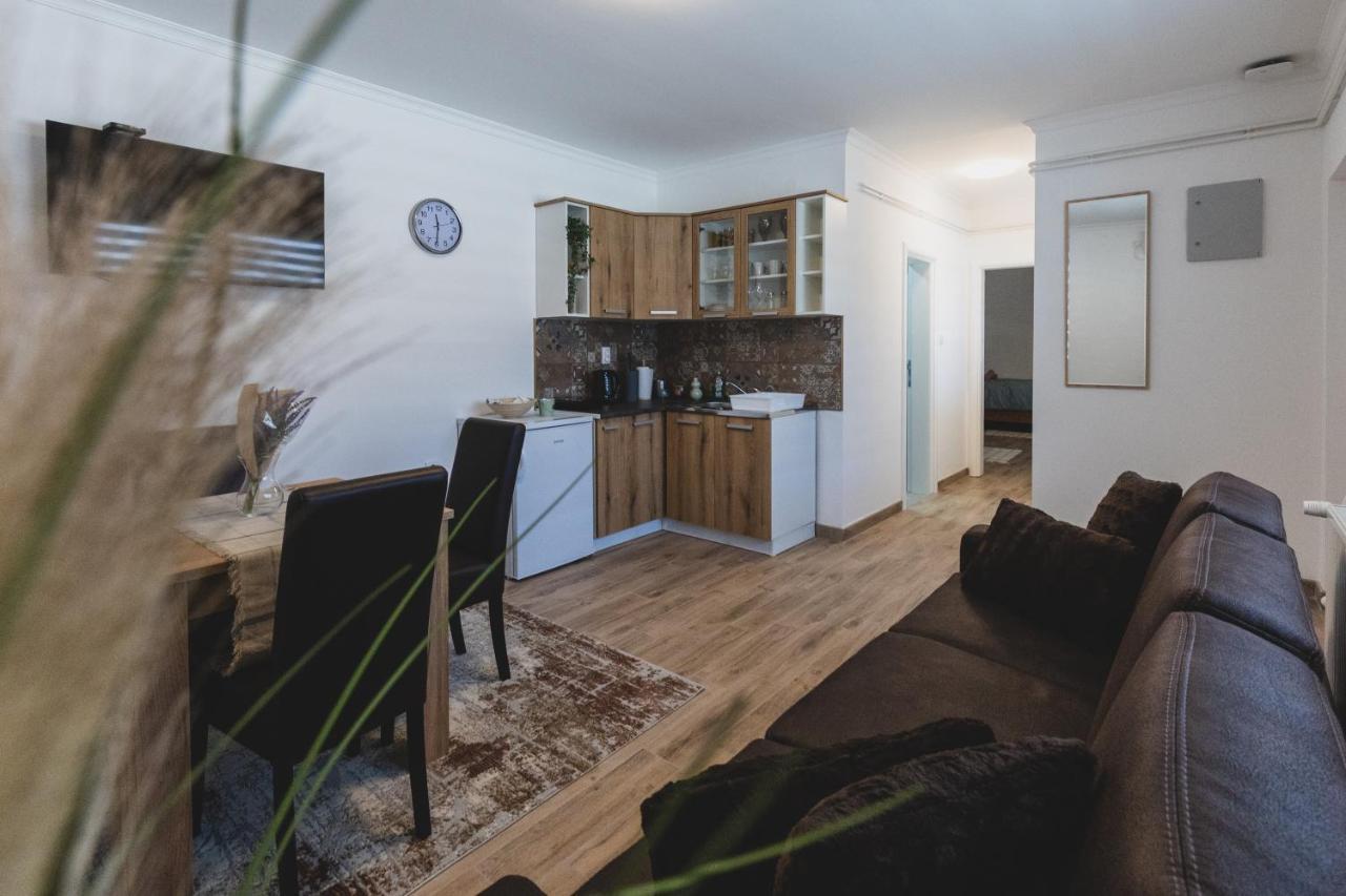 Alfa Apartmani Subotica Bagian luar foto