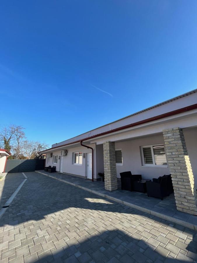 Alfa Apartmani Subotica Bagian luar foto